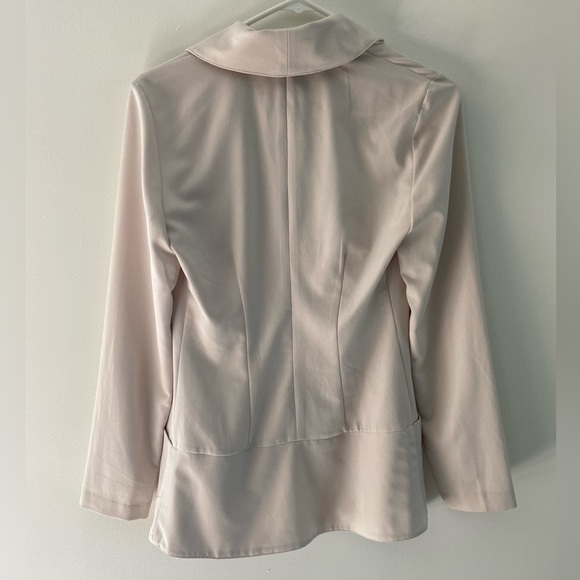 Dynamite fitted blazer. - Picture 3 of 3